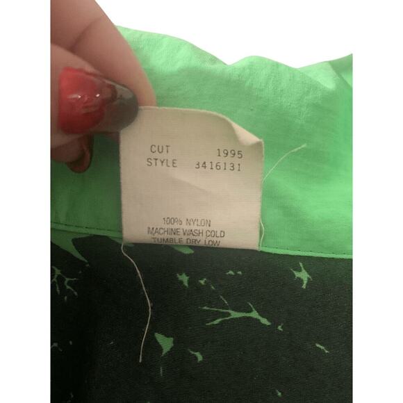 Vintage 90s Maui & Sons Large Green Windbreaker Jacket Shark Pattern - Picture 7 of 11